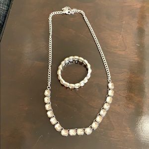 Necklace & bracelet set